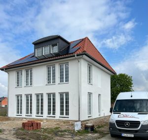 Einfamilienhaus mit Fassade